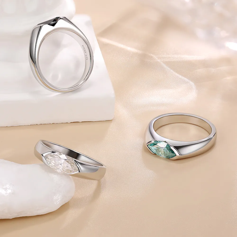 1ct Marquise Solitaire Ring - Image 3