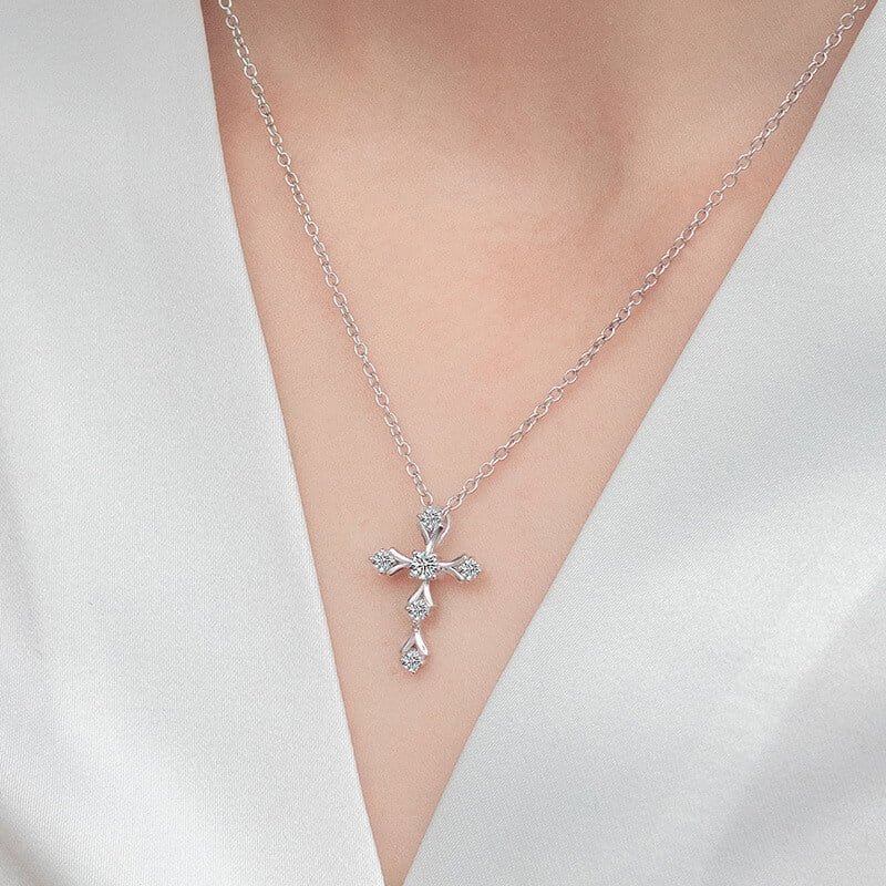 Cross Moissanite Necklace - Image 3