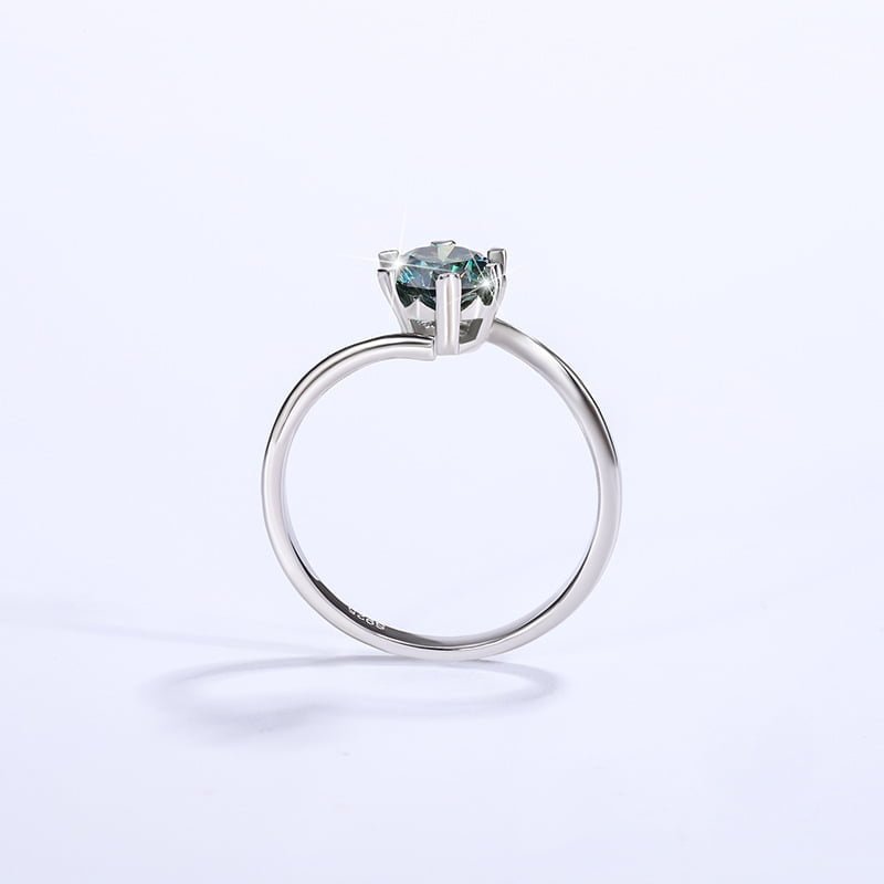 1ct Moissanite Twist Snowflake Ring - Image 3