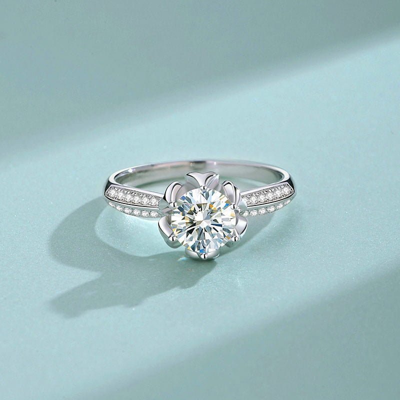 1ct Moissanite Lotus Side Stone Ring - Image 4
