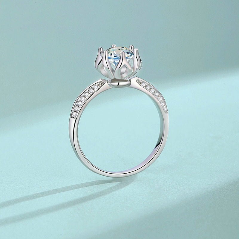 1ct Moissanite Lotus Side Stone Ring - Image 3