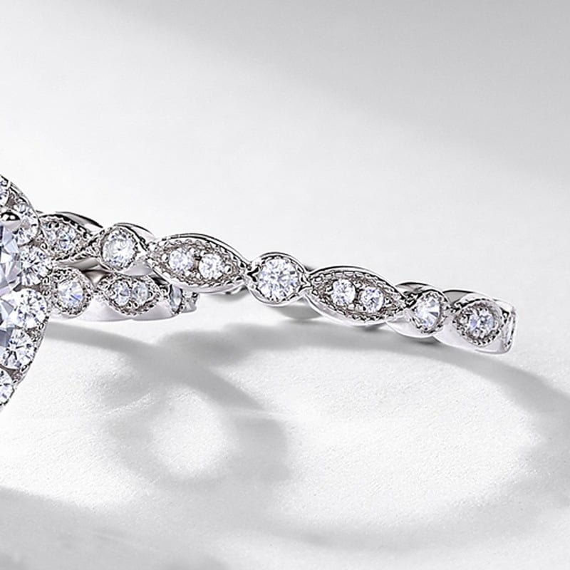 1.9ct Moissanite Almond Stackable Band - Image 6