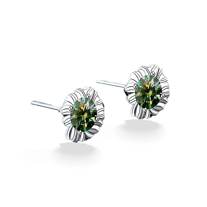 0.5ct Watercress Moissanite Earrings - Image 3