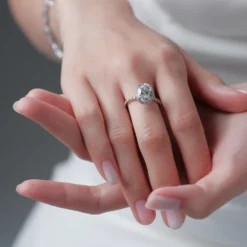 Alternative view of 1ct|2ct Oval Moissanite Halo Ring