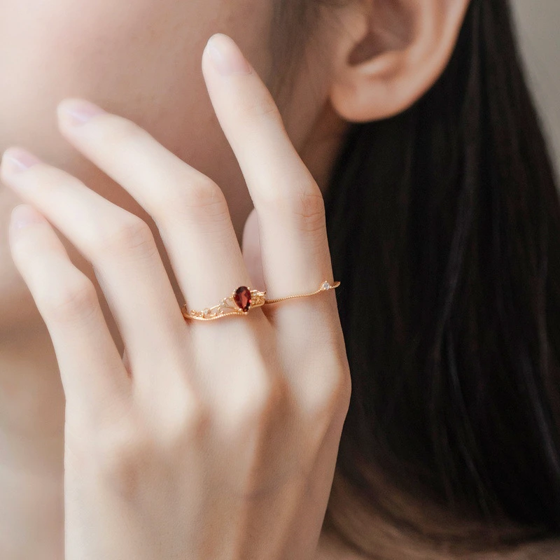 Vintage Garnet Stacking Ring - Image 2