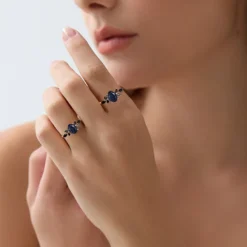 Alternative view of Blue Sandstone Cluster Ring