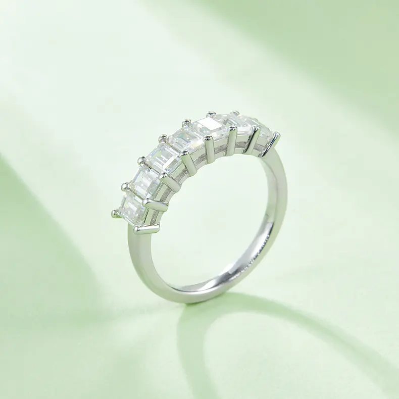 3.5mm Emerald Cut Half Eternity Ring - Image 4