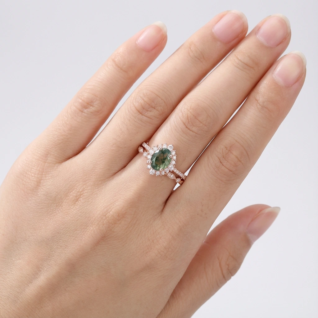 Vintage Oval Moss Agate Stacking Ring - Image 3