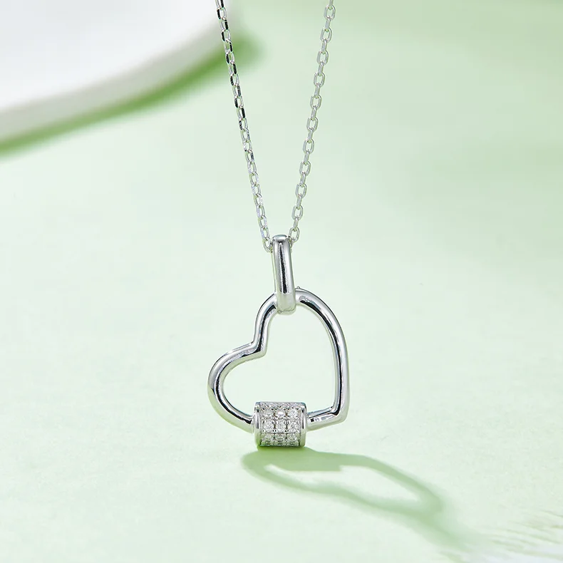 Heart Lock Moissanite Necklace - Image 4