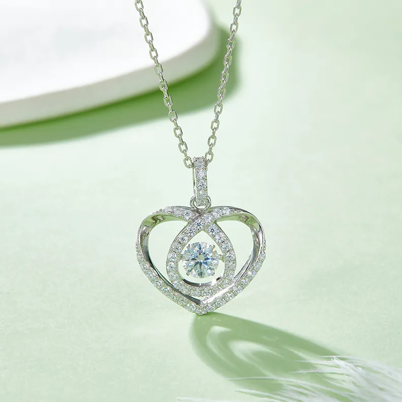 0.5ct Moissanite Beating Heart Necklace - Image 4