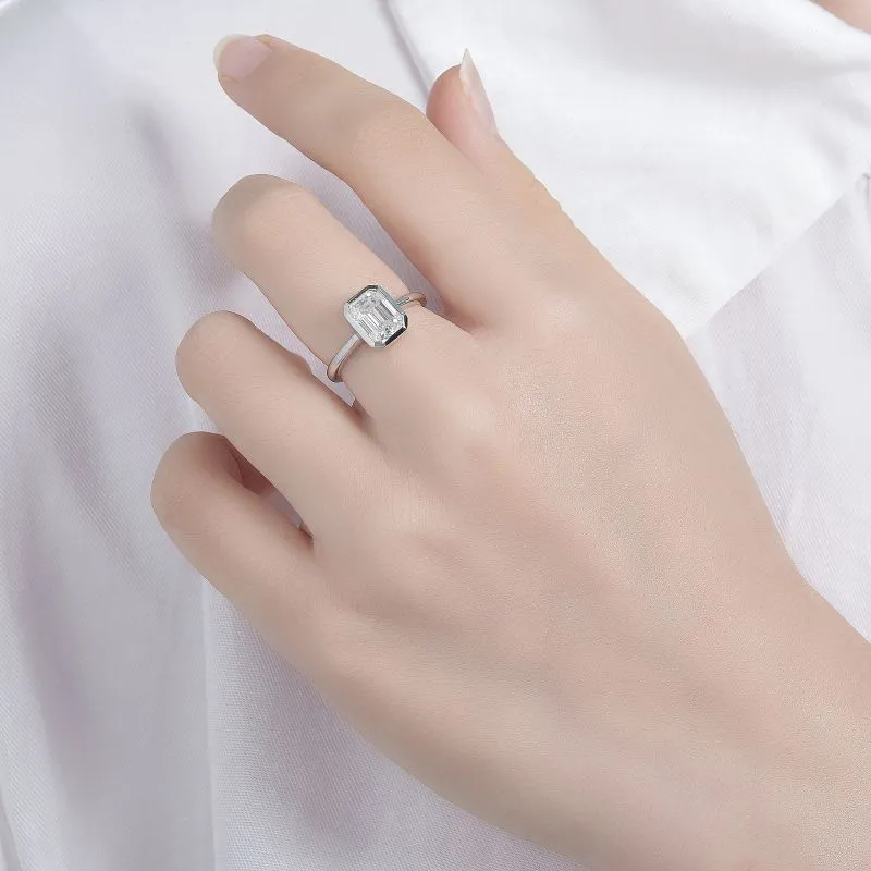 2ct Emerald Cut Bezel Setting Ring - Image 2