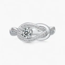 Lock Design Twisted Moissanite Ring
