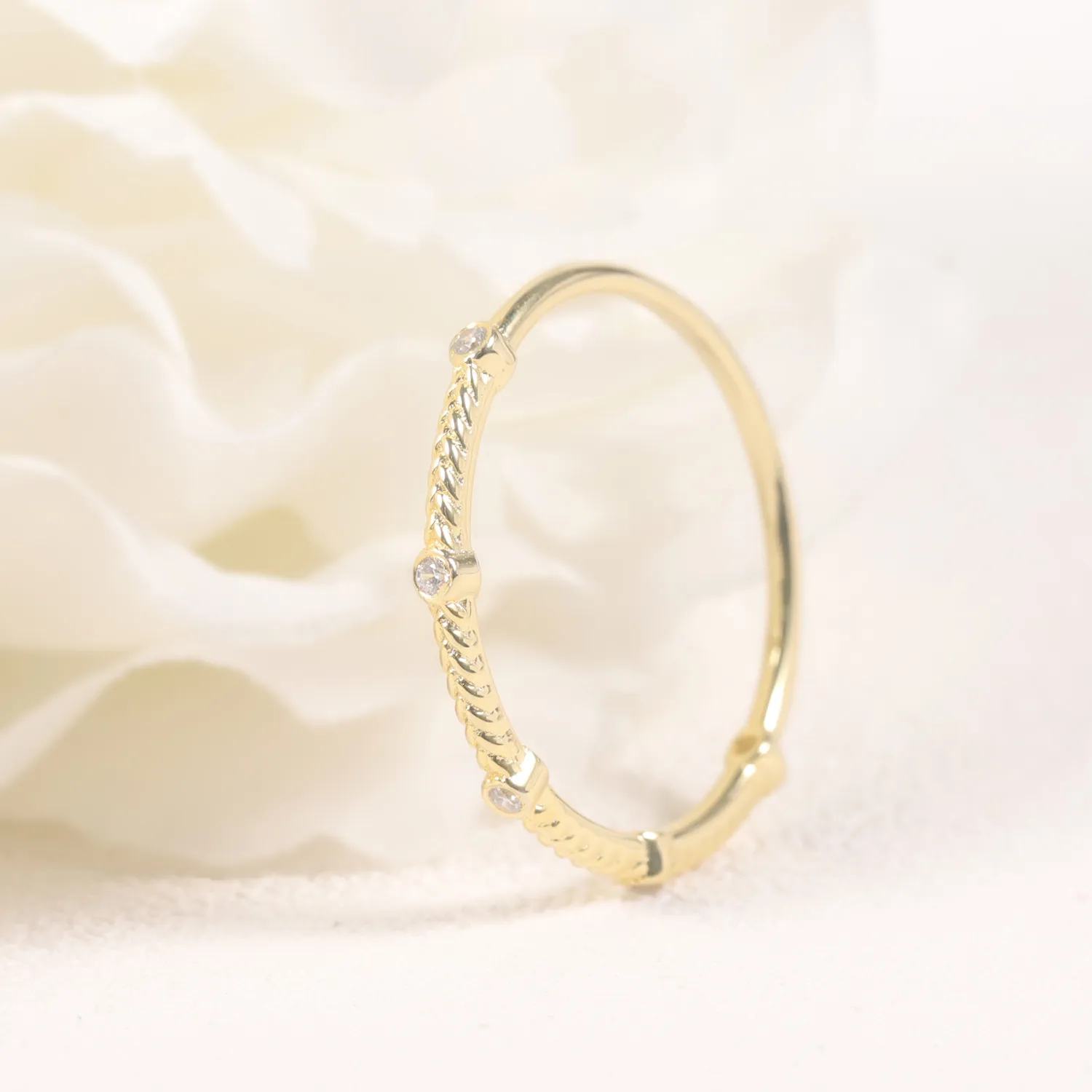 Moissanite Wrinkled Metal Bubble Ring - Image 3