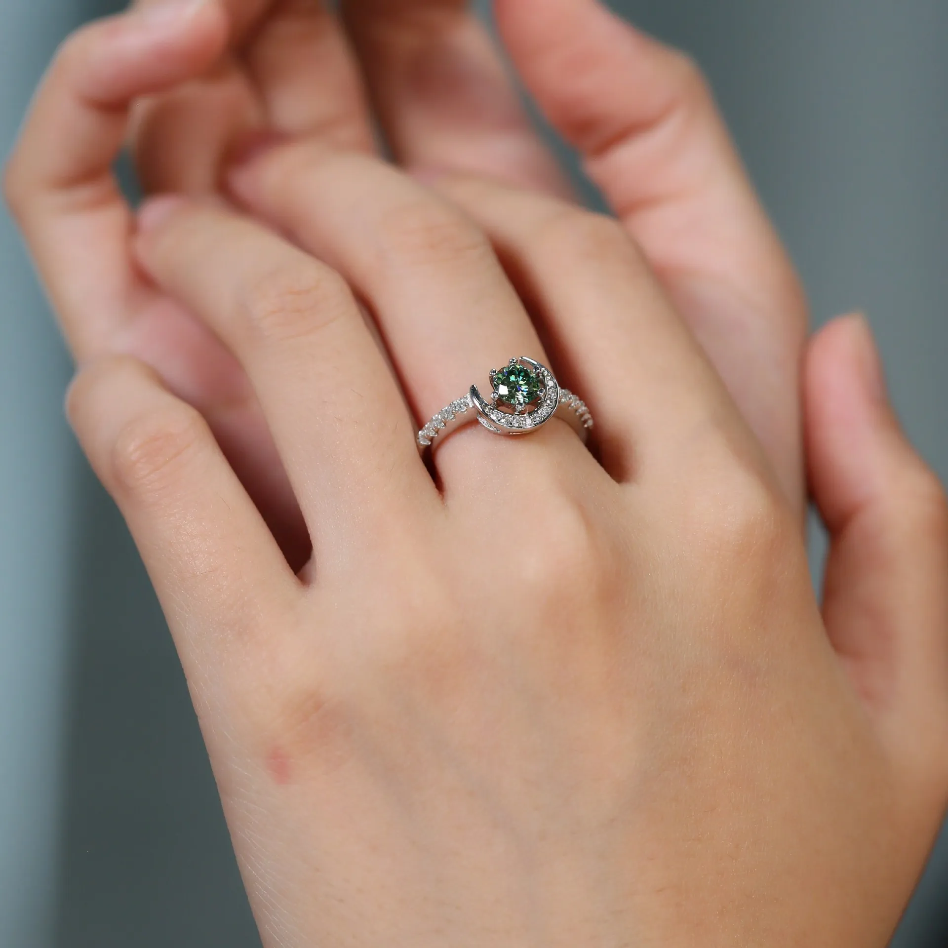 0.5ct Moissanite Moon Ring - Image 2