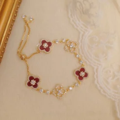 Sakura Cleef Bracelet - Red
